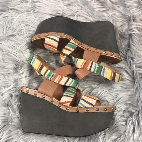 Striped Platform Sandals - Picture 2 of 7